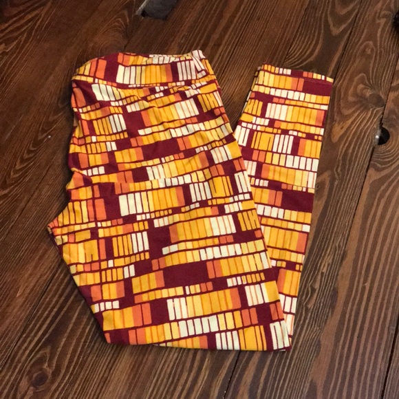 LuLaRoe TC leggings Brand New Never Worn - Offer! - Picture 3 of 7